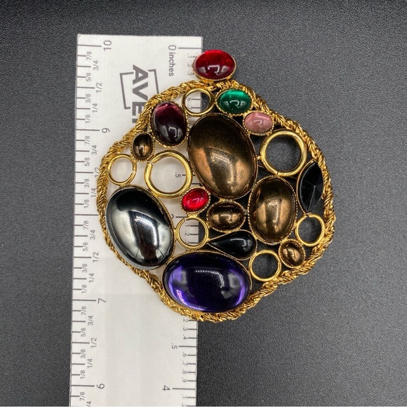Vintage Signed FERRARI Massive Gripoix Mogul Jewel Tone Statement Brooch - Picture 12 of 12